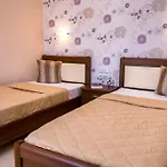 Ξενοδοχείο με διαμερίσματα Markos Thassos *