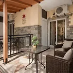 Ξενοδοχείο με διαμερίσματα Markos Thassos *