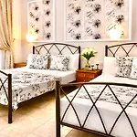 Markos Thassos 포토스