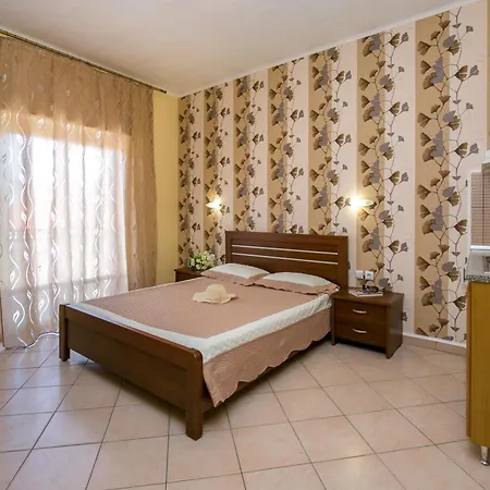 Markos Thassos Apart Otel Potos